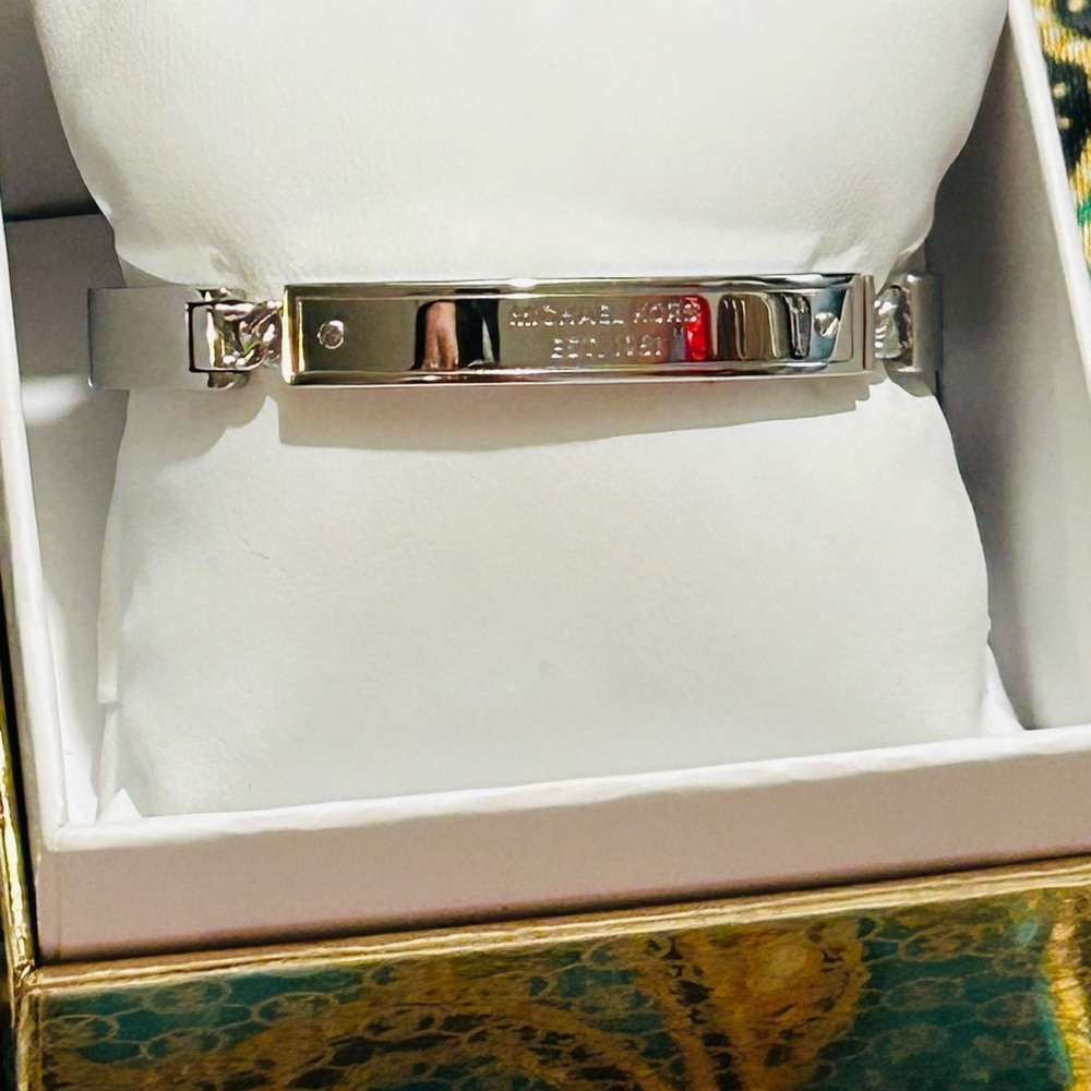 Michael Kors Polished Silver-Tone Hinged ID Bracelet